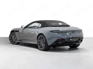 Aston Martin DB12 Volante -China Grey- Bild 2