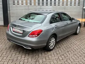 Mercedes-Benz C 200 Limousine Bild 5