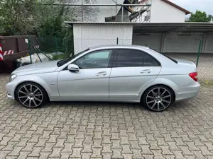 Mercedes-Benz C 180 C-Klasse CGI Automatik BlueEFFICIENCY