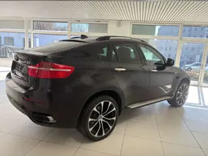 BMW X6 xDrive40d Bild 2