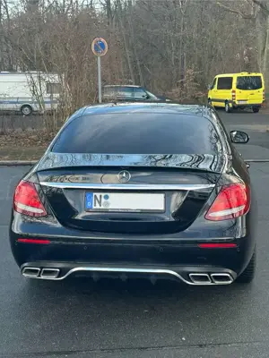 Mercedes-Benz E 220 d 9G-TRONIC Avantgarde Bild 4
