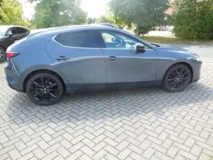 Mazda 3 2.5e-SKYACTIV G 140PS Automatik HOMURA...Sitzheizu Bild 5