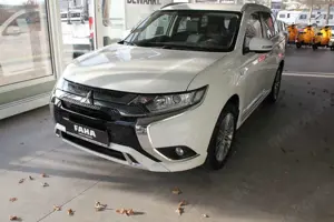 Mitsubishi Outlander PHEV Basis 4WD