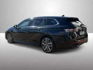 Volkswagen Passat Variant Passat R-Line 2.0 l TDI SCR 110 kW (150 PS) Navi Bild 3
