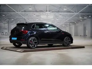 Volkswagen Polo GTI 2.0 TSI PANO Kamera ACC Matrix 18-Zoll Bild 3