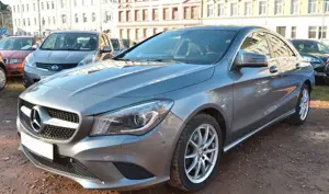 Mercedes-Benz CLA 200 Automatik Sitzheizung Xenon Teilleder