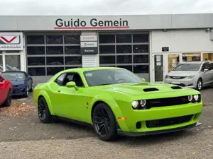 Dodge Challenger 6.4 V8 R/T Scat Pack Carbon + tiefer + Klappenausp