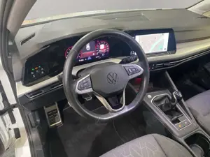 Volkswagen Golf Variant VIII Variant 1.5 TSI Move / Navi LED Bild 4