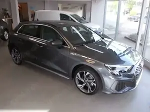 Audi A3 Sportback 35 TFSI S-Tronic MHEV S-Line , 110kw(150 Bild 2