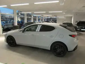 Mazda 3 e-SKYACTIV G 140 Homura AT Bild 4