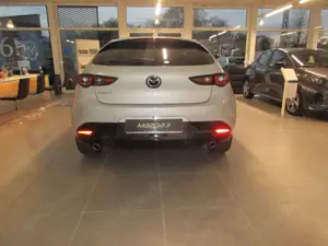 Mazda 3 e-SKYACTIV G 140 Homura AT Bild 5