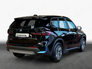 BMW iX1 xDrive30, SHZ, LED, Komfortzugang Bild 2