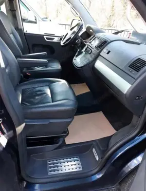 Volkswagen T5 Multivan Transporter T5 TDI (BiTDI) Kurz BMT Life Bild 3