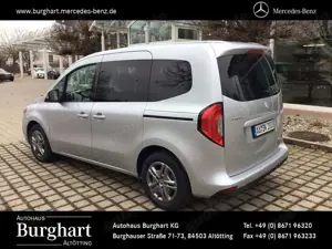 Mercedes-Benz T-Class T 180 d STYLE Standard Modellgeneration 0/Nai/BC Bild 4