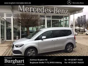 Mercedes-Benz T-Class T 180 d STYLE Standard Modellgeneration 0/Nai/BC Bild 3