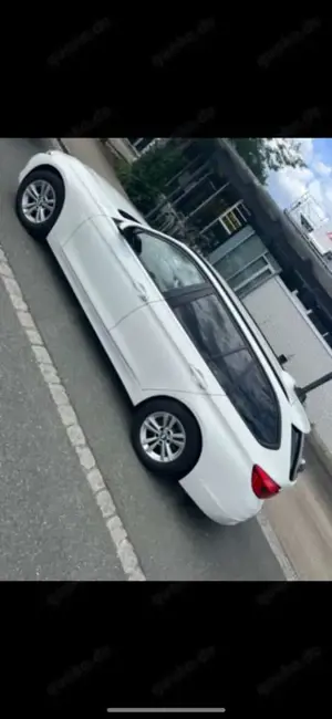 BMW 318 318i Touring Aut. Advantage Bild 4