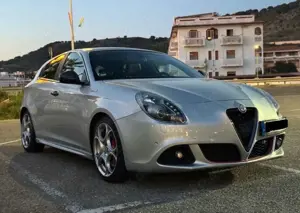Alfa Romeo Giulietta *QV-LINE*LIEBHABERFZG*VOLLAUSSTATTUNG*