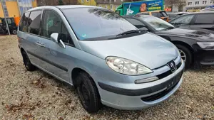 Peugeot 807 2.0 HDI dpf Esplanade Bild 4