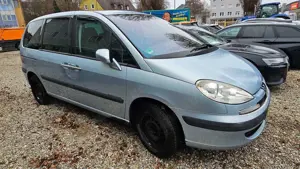 Peugeot 807 2.0 HDI dpf Esplanade Bild 5