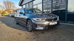 BMW 330 e xDrive Sport Line - ASSIST - LASER - PANO