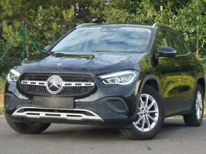 Mercedes-Benz GLA 180 GLA 180 LED/Wide-Screen/Qi/Ambiente/Leder