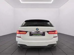 BMW 320 i M Sport Touring *Laser*ACC*Kamera*SHZ* Bild 5