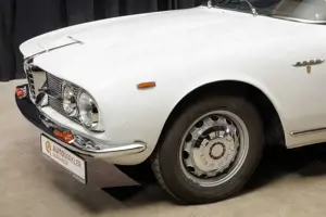 Alfa Romeo Sprint 2600 - Motor Revidiert + Technik Zustand 2 Bild 3