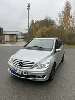 Mercedes-Benz B 170
