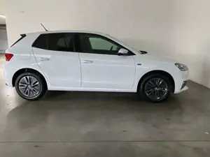 Skoda Fabia Tour 1.0 TSI LED+KAMERA+SHZ Bild 3