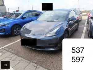 Tesla Model 3 LED Wärmepumpe Ryzen Shanghai Autopilot3