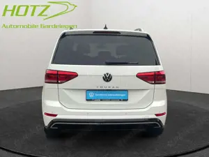 Volkswagen Touran 1.5 TSI DSG R-Line LED/PDC/REARVIEW Bild 4