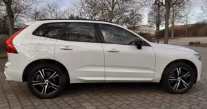 Volvo XC60 T6 AWD Recharge Geartronic RDesign Bild 5