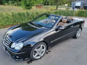 Mercedes-Benz CLK 350 Cabrio 7G-TRONIC Avantgarde AMG Sportpaket Bild 3
