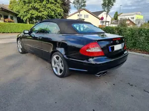 Mercedes-Benz CLK 350 Cabrio 7G-TRONIC Avantgarde AMG Sportpaket Bild 5