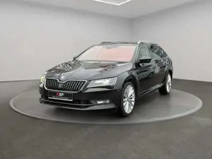 Skoda Superb Combi 2.0TSI 4x4 DSG Style AHK+LEDER+PANO Bild 2