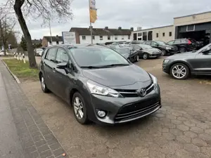 Toyota Verso 1.6 *Panorama+Navi+Kamera+PDC+Alu*Scheckhf Bild 3
