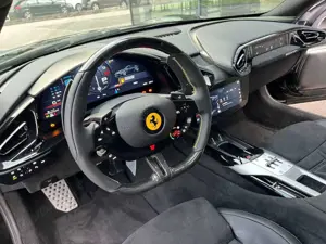Ferrari 12 Cilindri Carbon Pano Lift Voll Bild 5