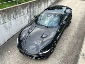 Ferrari 12 Cilindri Carbon Pano Lift Voll Bild 2