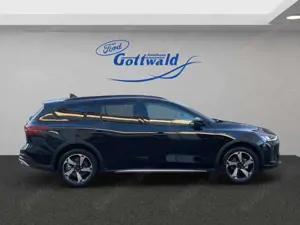 Ford Focus Turnier Active X LED Navi Winterpaket RFK PDC Bild 2