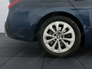 BMW 330 e Touring NAVI LED ACC RFK Sportsitze LC-Plus Bild 5