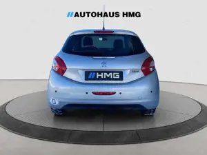 Peugeot 208 Active *KLIMA*BLUETOOTH*PDC*TEMPOMAT* Bild 4