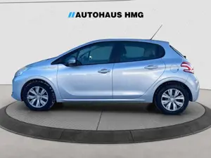 Peugeot 208 Active *KLIMA*BLUETOOTH*PDC*TEMPOMAT* Bild 2