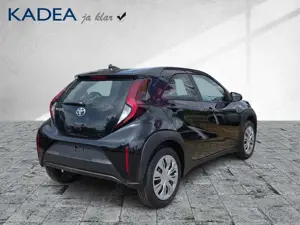 Toyota Aygo 1.0 Play ACC+Navi+Fernlichtass.+Kam.+PDC Bild 4