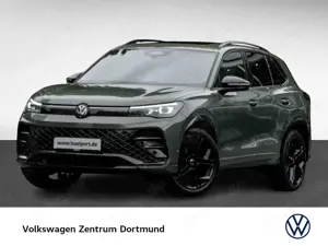 Volkswagen Tiguan 1.5 R-LINE DSG PANO AHK eKLAPPE