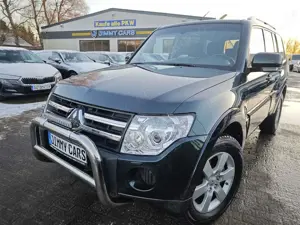 Mitsubishi Pajero Diesel  5-Türer 3.2 DI-D Automatik Edition 25