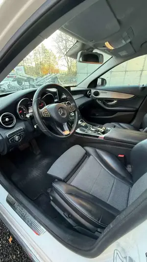 Mercedes-Benz C 220 C-Klasse T-Modell Diesel T 7G-TRONIC Avantgarde Bild 4