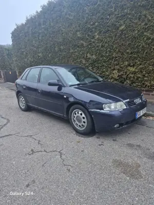 Audi A3 1.8 T Attraction Bild 4