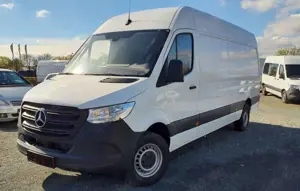 Mercedes-Benz Sprinter III Kasten RWD 319 CDI Hochraum Lang, Bild 2