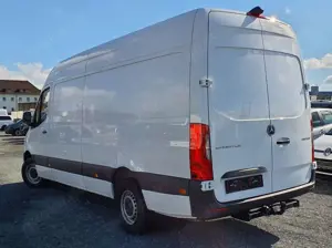 Mercedes-Benz Sprinter III Kasten RWD 319 CDI Hochraum Lang, Bild 3