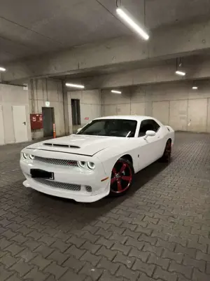 Dodge Challenger 3.6 demon optik SRT8 Alpine TÜV